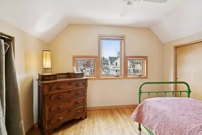 219 Morgan Avenue N, Minneapolis, MN 55405 - Photo 34