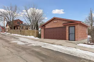 219 Morgan Ave N, Minneapolis, MN 55405 - Photo 4