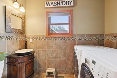 219 Morgan Avenue N, Minneapolis, MN 55405 - Photo 8