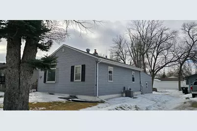 1337 16 1/2 Street S, Fargo,  58103 - Photo 2