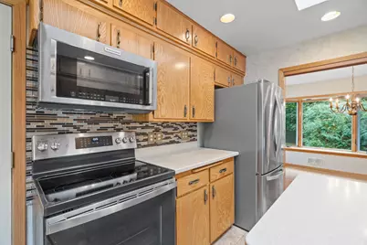 2033 Virginia Avenue S, Saint Louis Park, MN 55426 - Photo 10