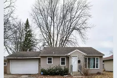 212 Thayer Avenue, Mankato, MN 56001 - Photo 1