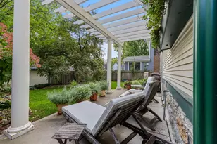 2017 Girard Ave S, Minneapolis, MN 55405 - Photo 74