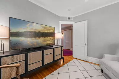 2017 Girard Avenue S, Minneapolis, MN 55405 - Photo 50