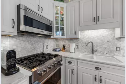 2017 Girard Avenue S, Minneapolis, MN 55405 - Photo 30