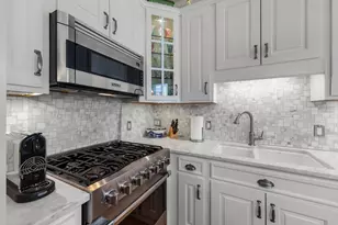 2017 Girard Ave S, Minneapolis, MN 55405 - Photo 30