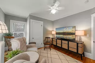 2017 Girard Ave S, Minneapolis, MN 55405 - Photo 54