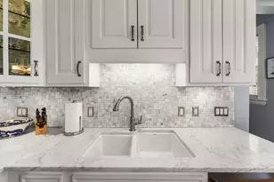 2017 Girard Ave S, Minneapolis, MN 55405 - Photo 26