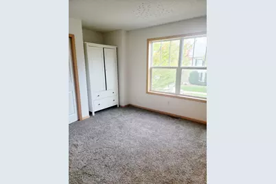 3049 Chamberlain Street N #4, Maplewood, MN 55109 - Photo 10