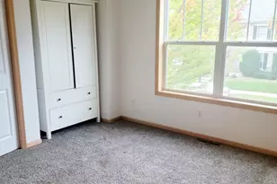 3049 Chamberlain Street N, Maplewood, MN 55109 - Photo 10