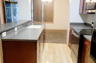 3049 Chamberlain Street N, Maplewood, MN 55109 - Photo 8