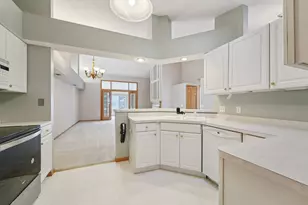 7548 Ojibway Park, Woodbury, MN 55125 - Photo 12