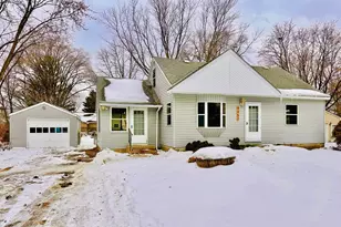 9052 Jackson Ave, Circle Pines, MN 55014 - Photo 1