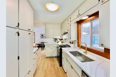 9052 Jackson Avenue, Circle Pines, MN 55014 - Photo 6