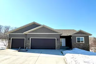 2804 Oaklawn Dr, Northfield, MN 55057 - Photo 1