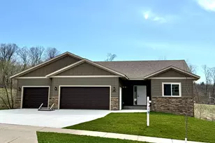 2804 Oaklawn Dr, Northfield, MN 55057 - Photo 1