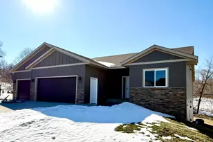 2804 Oaklawn Dr, Northfield, MN 55057 - Photo 2