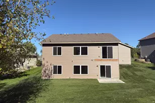 2804 Oaklawn Dr, Northfield, MN 55057 - Photo 4