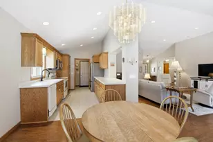 2536 7th Ave SE, Willmar, MN 56201 - Photo 8