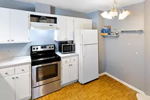 11553 Carriage Ct, Eden Prairie, MN 55344 - Photo 8