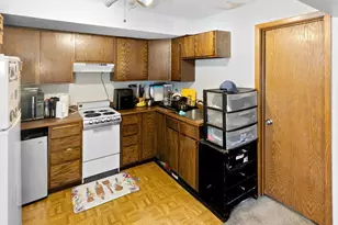 11553 Carriage Ct, Eden Prairie, MN 55344 - Photo 16