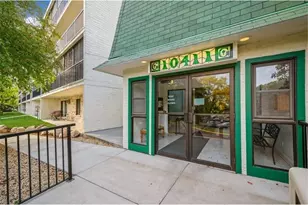 10411 Cedar Lake Rd, Minnetonka, MN 55305 - Photo 4