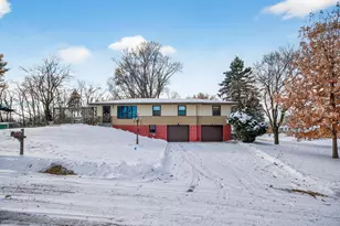 6381 Rath Dr, Woodbury, MN 55125 - Photo 1