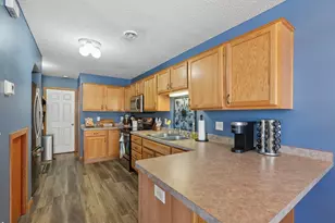 3574 Sterling Heights Dr, River Falls, WI 54022 - Photo 8