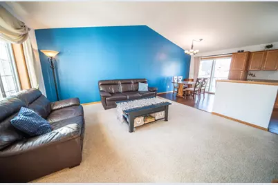 805 5th Avenue NW, Dodge Center, MN 55927 - Photo 10