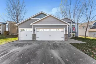 905 Bellaire Blvd NW, Isanti, MN 55040 - Photo 8