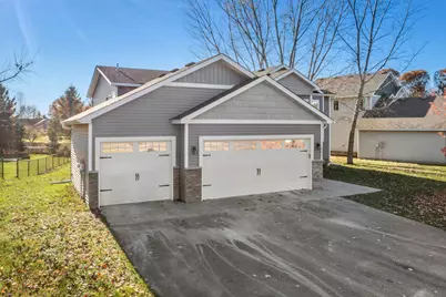 905 Bellaire Boulevard NW, Isanti, MN 55040 - Photo 4