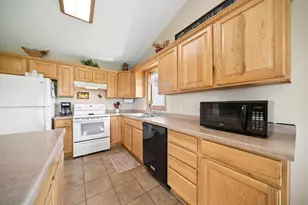 4319 135th St E, Dundas, MN 55019 - Photo 18