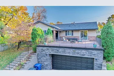 2 Belvidere Street E, Saint Paul, MN 55107 - Photo 2