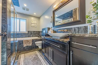 2 Belvidere Street E, Saint Paul, MN 55107 - Photo 20