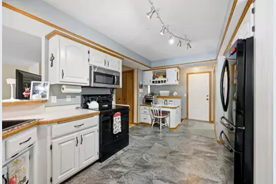 30190 Terryll Street, Lindstrom, MN 55045 - Photo 32