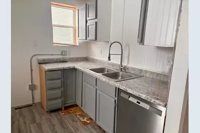 113 E Ash Street, Parkers Prairie, MN 56361 - Photo 6