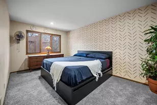 2628 Sumac Ct, White Bear Lake, MN 55110 - Photo 14