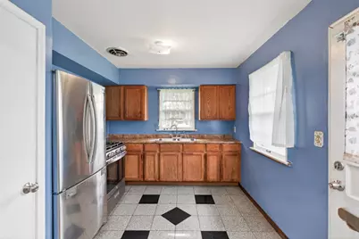 10409 Upton Avenue S, Bloomington, MN 55431 - Photo 6