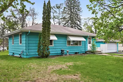 10409 Upton Avenue S, Bloomington, MN 55431 - Photo 2
