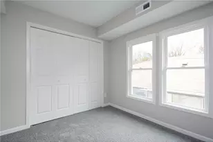 298 Jenks Ave, Saint Paul, MN 55130 - Photo 12