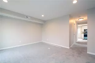 298 Jenks Ave, Saint Paul, MN 55130 - Photo 14