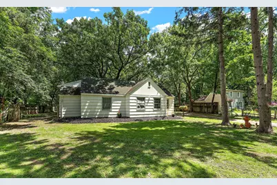 8827 Lincoln Street NE, Blaine, MN 55434 - Photo 2