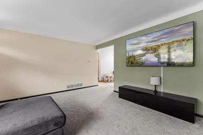 1715 Louise Avenue, Saint Paul, MN 55106 - Photo 18