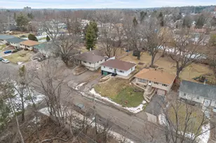 1715 Louise Ave, Saint Paul, MN 55106 - Photo 4