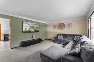 1715 Louise Ave, Saint Paul, MN 55106 - Photo 16