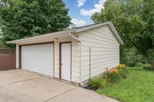 510 N 4th St, Le Sueur, MN 56058 - Photo 20