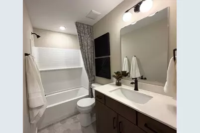 1649 Lund Way, Shakopee, MN 55379 - Photo 14