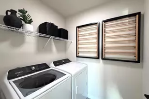 1652 Lund Way, Shakopee, MN 55379 - Photo 14