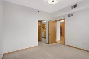 1240 S 2nd St, Minneapolis, MN 55415 - Photo 16