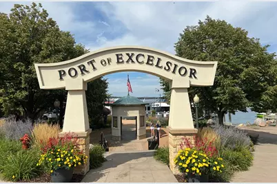 4185 Halstead Bay Alcove, Minnetrista, MN 55331 - Photo 6